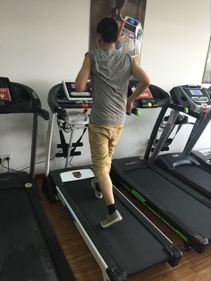 愛康跑步機 專業健身首選，代理銷售共贏